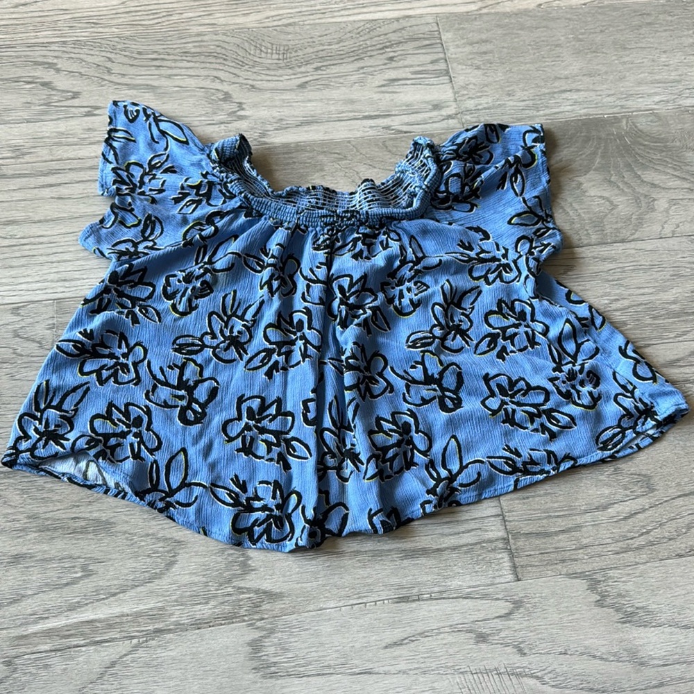 Lush off the shoulder short sleeve top